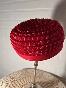 Hat, Woven Straw/Plastic Red Hat, Vintage, Great Condition - Picture 1 of 5
