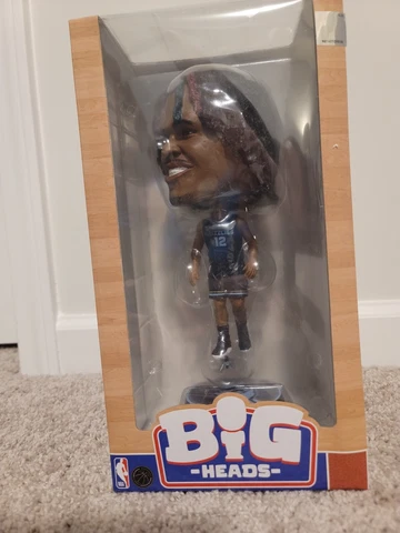 Ja Morant Memphis Grizzlies Variant Bighead. NIB. #/72 Cover