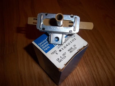 1980-81 Chevrolet Camaro Z28 Air Induction Hood Scoop Flap Actuator #1242101 - Image 1 of 2