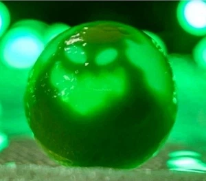 2025 Disneyland Oogie Boogie Mond Leuchtwürfel Halloween Disney Parks  - Bild 1 von 3