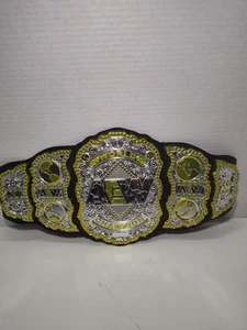 All Elite Wrestling World Championship Belt Authentic Design Toy (AEW0068) - Picture 1 of 3