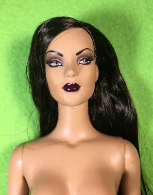 Кукла Tonner 16 дюймов Raven Tyler индивидуальная перекраска девочка-гот - Изображение 1 из 4