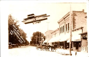 PARDEEVILLE, WISCONSIN : STUDY IN CONTRAST : BIPLANE & HORSE PULLED WAGON : RPPC - Picture 1 of 4