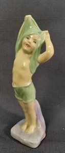 Royal Doulton - Kind Getting Ready for Bed Figur "To Bed" Rd No 814 960 - Bild 1 von 6