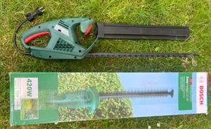 Bosch Elektrische Heckenschere EasyHedgeCut 45 (Neuwertig 1x benutzt) - Bild 1 von 2