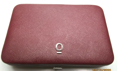 Sewing Bobbin Needle Storage Padded Clamshell Push Lock Case Burgundy Red New - Image 1 of 3