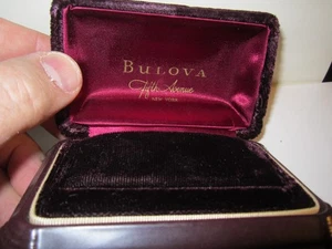 OROLOGIO VINTAGE BULOVA FIVE AVENUE SCATOLA DI PRESENTAZIONE - NO OROLOGIO - SOLO SCATOLA - Foto 1 di 5