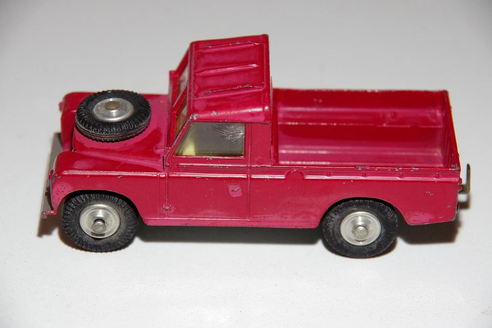 Corgi 109" WB Red Land Rover With Canopy Played With Condition No Box Die Cast - Image 1 of 4