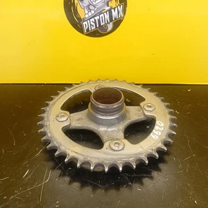 SUPPORT COURONNE KIT CHAINE ARRIERE KAWASAKI 450 KFX R 2011 KF X 2009 2010 2012 - Picture 1 of 4