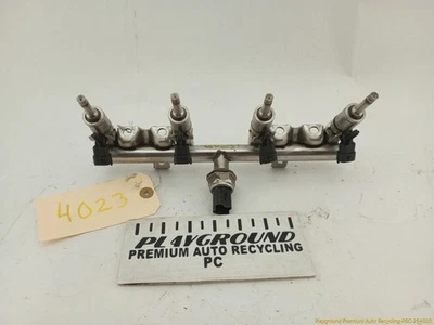 Mini Clubman Cooper S R55 Fuel Rail With Injector 1.6L 4 Cylinder Fits 2009-2015 - Image 1 of 4