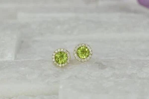 1.05Ct Round Cut VVS1 Green Peridot Halo Stud Earrings 14K Yellow Gold Finish - Picture 1 of 5