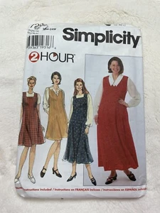 Simplicity 7293 Damen PETITE 18W - 24W ausgestelltes Pulloverkleid - Bild 1 von 3