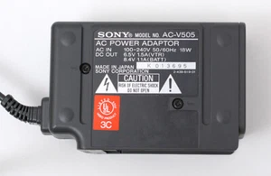 Sony AC-V505 AC Power Adaptor Battery Charger 100-240V 18W 6.5V 1.5A 8.4V 1.1A - Picture 1 of 3
