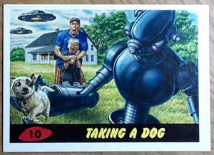 2015 Mars Attacks Occupation Heritage Card 10 TAKING A DOG. New Top Loader - Picture 1 of 3