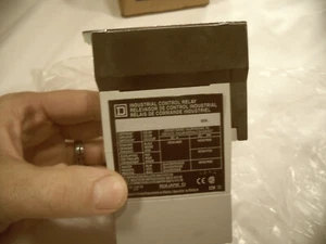 Square D AC Control Relay 8501X060V02 6 NO, 110/120 VAC 50/60 Hz Coil #5 - Picture 1 of 5