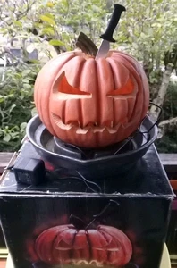 Spencer Gifts Bloody Pumpkin Fountain w/ Box & Pump Spirit Halloween - Foto 1 di 13