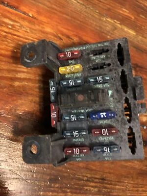 90-93 Mazda B2600 Pickup Truck Fuse Box Under Dash - Image 1 of 4