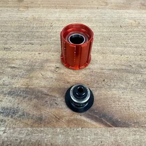 DT Swiss Ratchet Red Freehub Body for Shimano/SRAM 11-Speed + QR End Cap - Picture 1 of 6