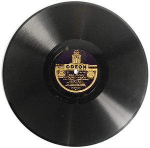 Vintage 78 Odeon - Harry Roy - Roll Along Covered Wagon / The Dashing Marine - Picture 1 of 2