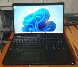 Dell Latitude 5501 i5-9400H 8xCPU@2.5GHz 8GB RAM 256GB SSD/NVMe(2C10) - Picture 1 of 14