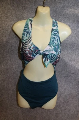 KNAPPER BADEANZUG SCHWIMMANZUG MONOKINI GRÖSSE 46  (XL) GRÜN OBEN GEMUSTERT C&A - Bild 1 von 3
