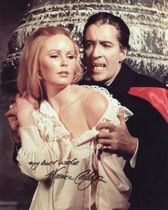VINTAGE "CHRIS LEE CO-STAR" ACTRESS: VERONICA CARLSON SIGNED 8 X 10 C.O.A. - Picture 1 of 2