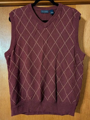 Saddlebred Argyle Men's Size Medium Maroon Red Sweater Vest  - Image 1 of 4