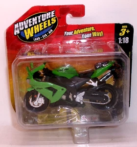 2011 MAISTO ADVENTURE WHEELS 2 WHEELERS 1:18 GREEN 2005 KAWASAKI ZX10R NINJA - Picture 1 of 14