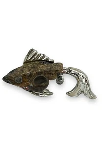 Vintage Unique Fossil Stone Fish Face On Silver Tone Brooch - Photo 1 sur 5
