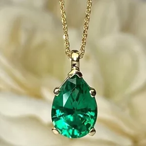 2Ct Pear Cut Lab-Created Emerald Women's Wedding Pendant 14k Yellow Gold Plated - Picture 1 of 4