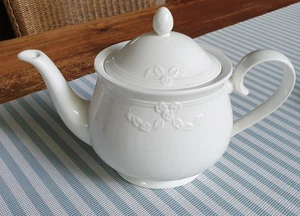 Tetera V&B FIORI BLANCA 2 piezas VILLEROY&BOCH - Imagen 1 de 2
