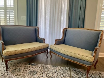 2 -Louis XV Style Vintage Settees.  Perfect for conversations  - Image 1 of 4