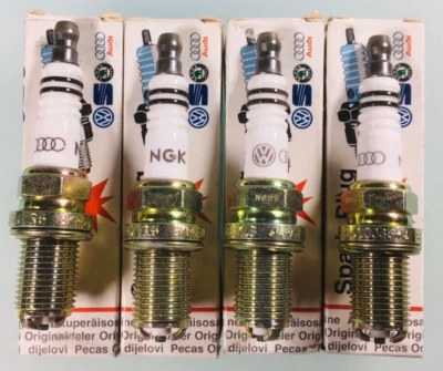 4x piezas Bujías Audi A6 A4 A8 Longlife Nuevas Genuinas 101000035HJ Foto 1 de 4