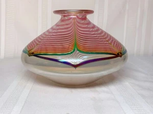 STUART ABLEMAN, DECORATED SALMON PINK PULLED FEATHER ON CLEAR CENTERPIECE VASE~~ - Picture 1 of 10