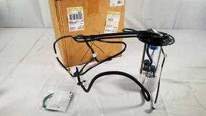 NEW Genuine GM 07-09 Equinox Fuel Pump Right 19153667 - Picture 1 of 8