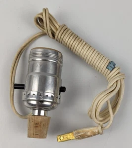 Carcasa de lámpara LEVITON DE COLECCIÓN con cable y enchufe e interruptor - Imagen 1 de 11