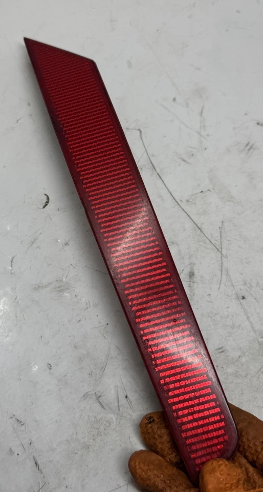 2010-2014 Seat Ibiza REAR BUMPER REFLECTOR RIGHT DRIVER SIDE 6J3945105E (48 - Image 1 of 4