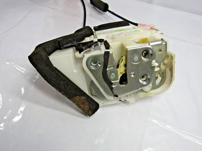 Оригинальный замок защелки левой стороны двери заднего водителя для Subaru Legacy Outback 2010-2014 годов выпуска - Изображение 1 из 4