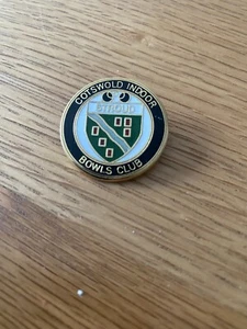 COTSWOLD INDOOR BOWLING CLUB ENAMEL BOWLING BADGE VGC - Picture 1 of 1