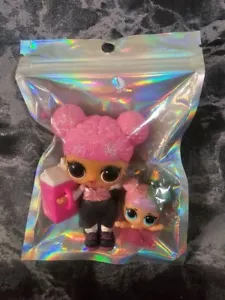 LOL Surprise Loves Mini Sweets Pink Peeps with Baby Sister - Picture 1 of 5