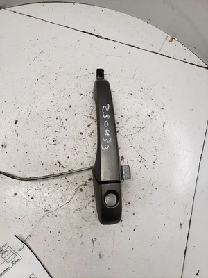 Manija de puerta exterior delantera izquierda usada se adapta a: Chrysler Town & Country 2010 montaje Foto 1 de 4