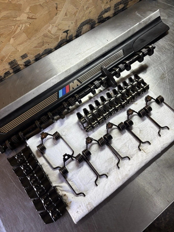 Balancines y resortes eje valvetronic excéntrico BMW N55 3.0 M135i M235i 335i 435i Foto 1 de 4