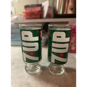 Vintage 7Up 12 oz. Set 2 bicchieri anni 70 - Foto 1 di 3
