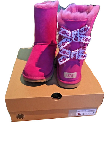 UGG Australia Girls Bailey Bow 2 II ricamato taglia 6 eu 36 nuovo con scatola!