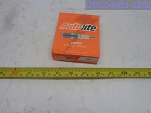 Qty=4 : Autolite 295 Copper Automotive Spark Plugs - Picture 1 of 3