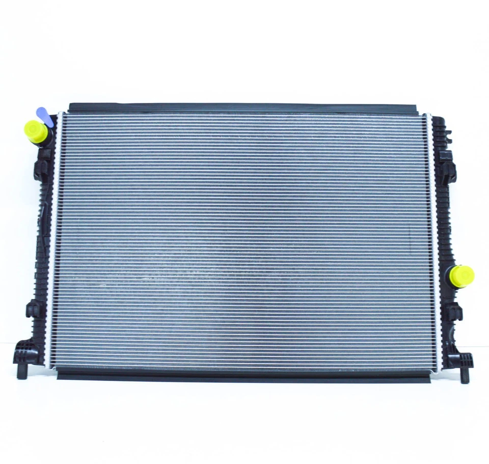 AUDI RS3 8V Engine Cooling Radiator 8V0121251B NEW GENUINE Foto 1 de 4