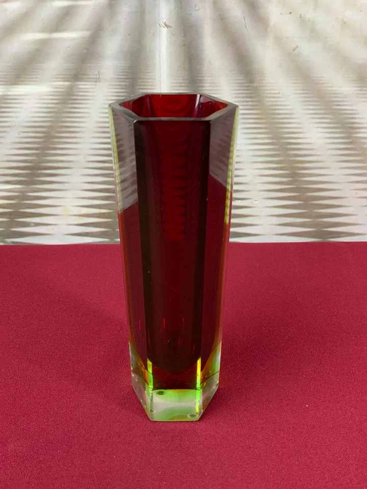 MASSIVE HEXAGONALE VASE AUS GLAS RUBIN ROT 0,8kg 20,5cm HOCH - Bild 1 von 4