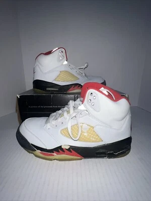 Talla 9.5 - Air Jordan 5 Retro 2000 Rojo Fuego Nuevo Con Defectos Foto 1 de 4