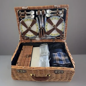Picknickkorb für 4 Personen - Bild 1 von 6