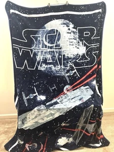 Seltene RIESIGE Star Wars Wohndecke 87" x 63" Todesstern Königin König Falke X Flügel - Bild 1 von 7